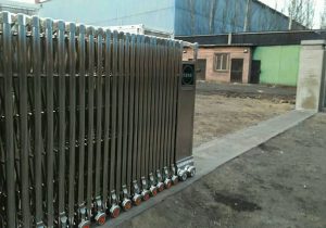 Lắp đặt cửa cổng xếp nhà máy, xí nghiệp