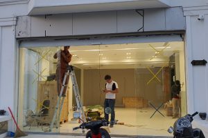 Cửa tự động văn phòng công ty giá rẻ