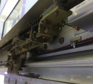 sua chua cua lua tu dong gia re - automaticdoor.vn