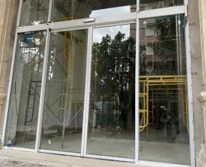 cua khung inox vang dong binh duong