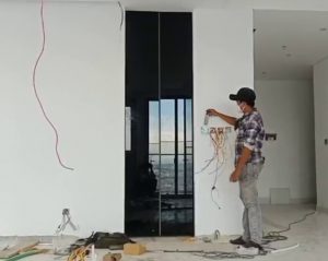 Cua tu dong nha tam tu dong