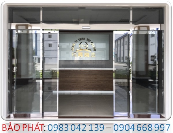 Cửa xoay tự động hoạt động như thế nào đối với doanh nghiệp?