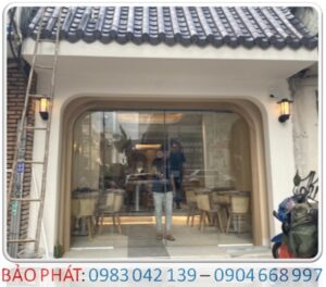 BẢO PHÁT - Lắp đặt cửa kính lùa 2 cánh tự động NHÀ HÀNG TP HCM