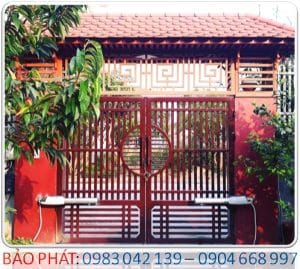 BẢO PHÁT - Lắp đặt Motor cổng tay đòn tự động cho cửa cổng gỗ tại TP HCM