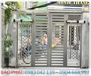 BẢO PHÁT - Lắp đặt cổng mở trươt gấp 4 cánh tại TP HCM