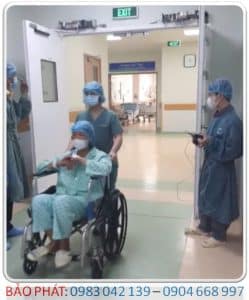 BẢO PHÁT - Lắp đặt cửa mở xoay 2 cánh cho người khuyết tật tại TP HCM
