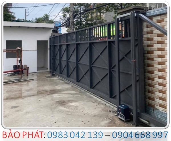 Cửa cổng tự động BÃI ĐẬU XE tiện lợi, giá rẻ