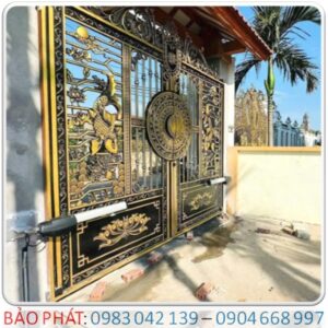 Cua cong mo tay don nhom duc tu dong