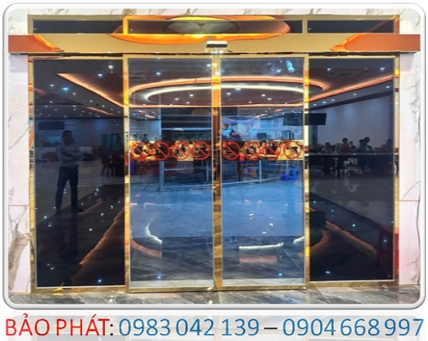 Cửa kính tự động, cổng tự động phường Hạnh Thông, TP HCM